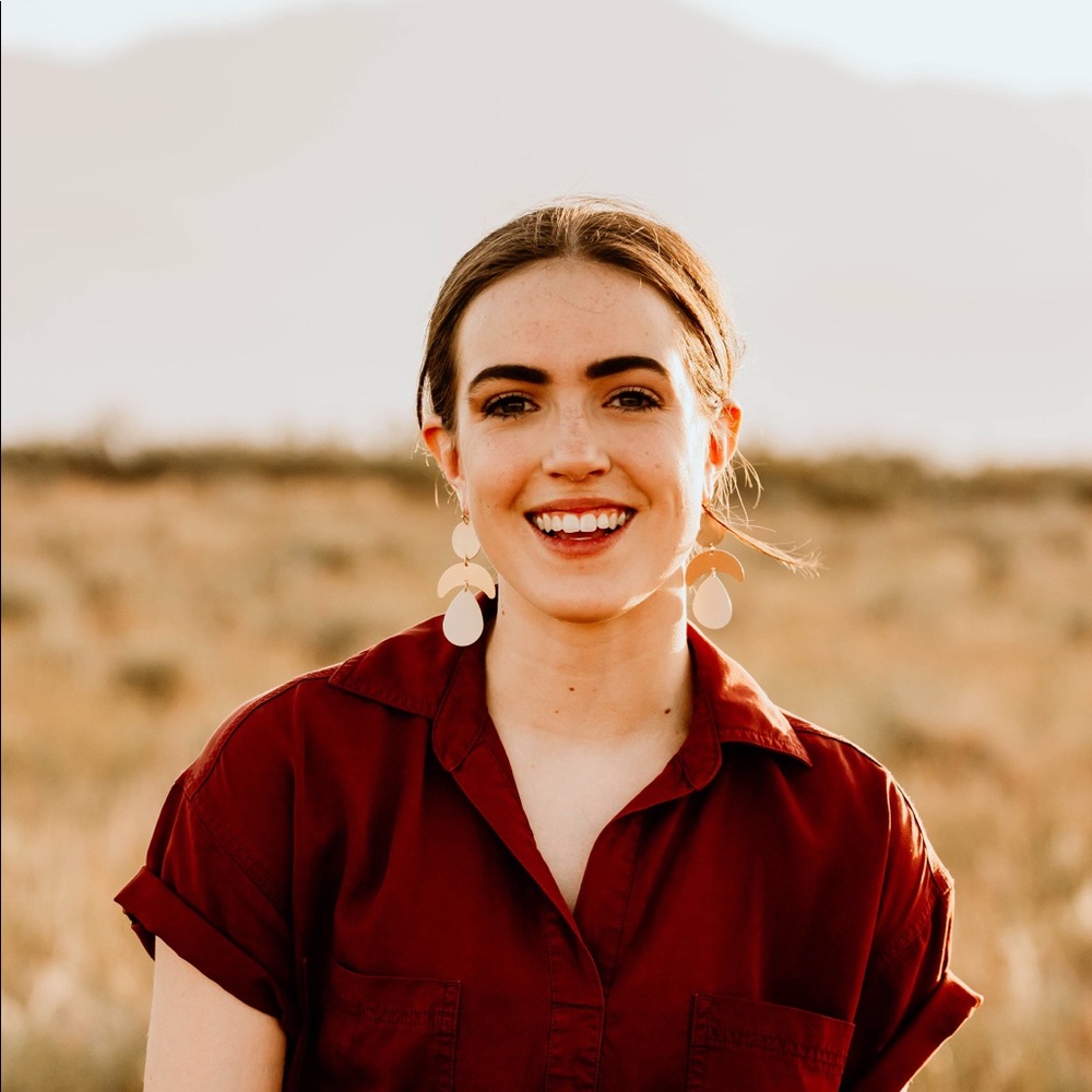 Meet your Posher, Abby